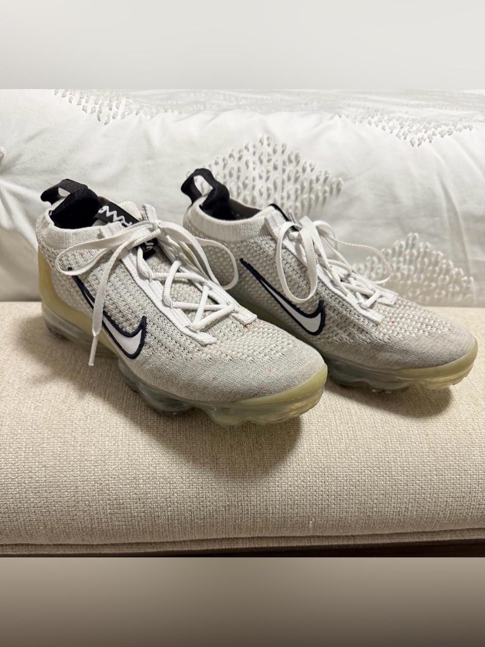 Nike Kids Light Gray/Black VaporMax Flyknit Sneakers